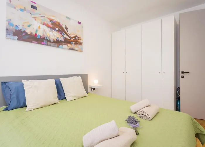 Apartment Lubrinija *