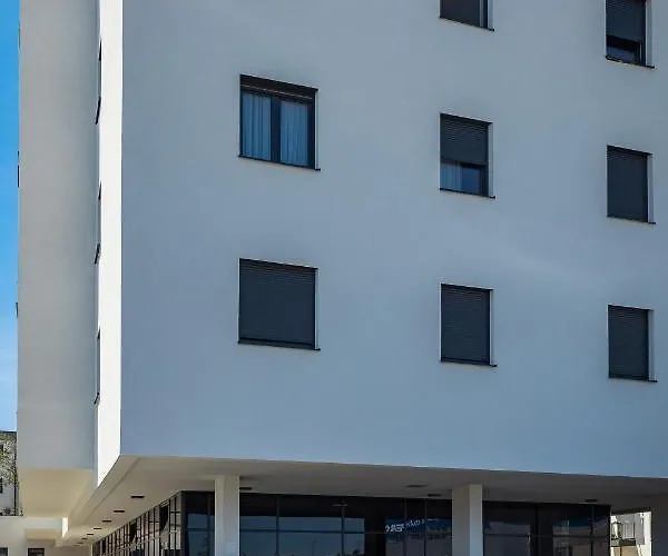 Lubrinija Apartment *