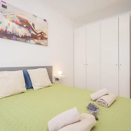 Apartment Lubrinija *